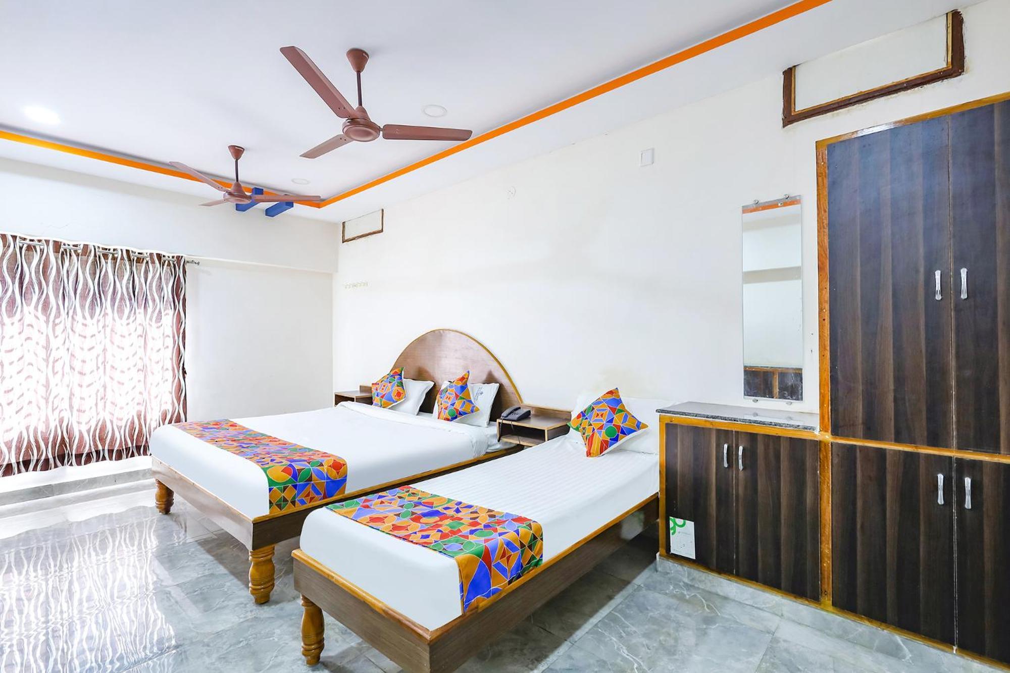 Hotel Capital O Lakshmi Residency Tirupati Exterior foto
