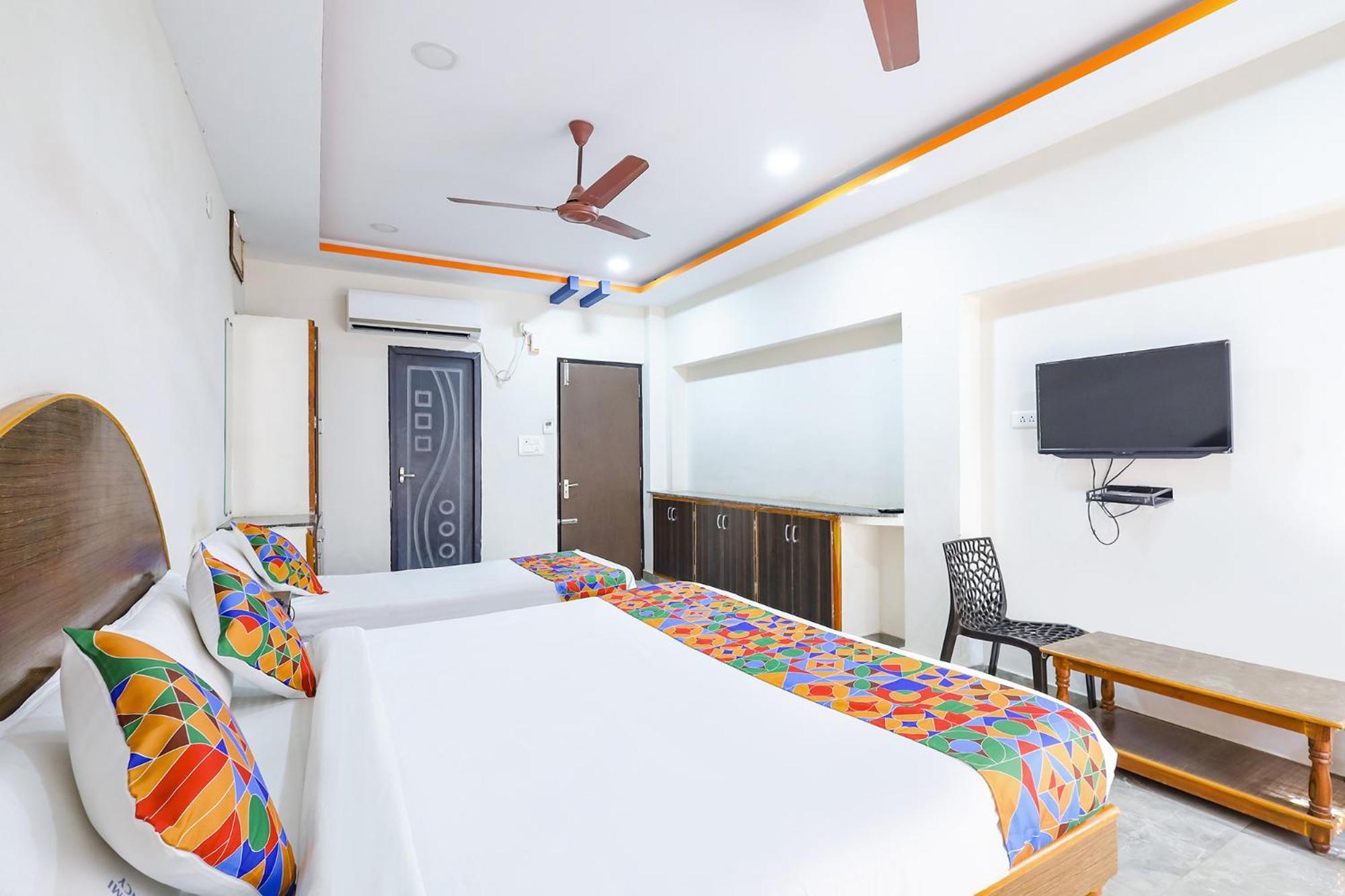 Hotel Capital O Lakshmi Residency Tirupati Exterior foto