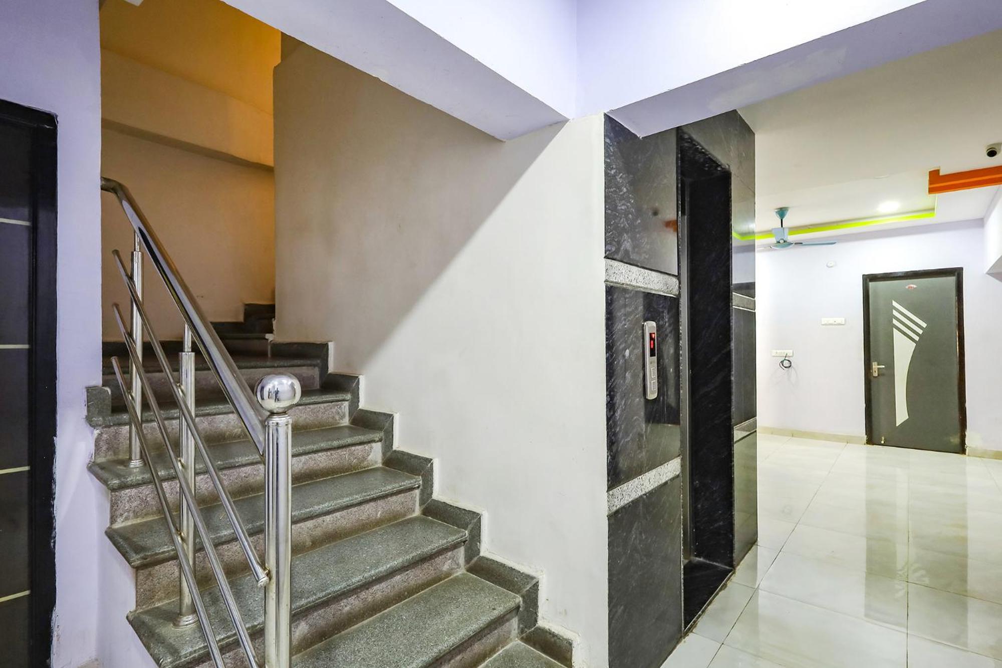 Hotel Capital O Lakshmi Residency Tirupati Exterior foto