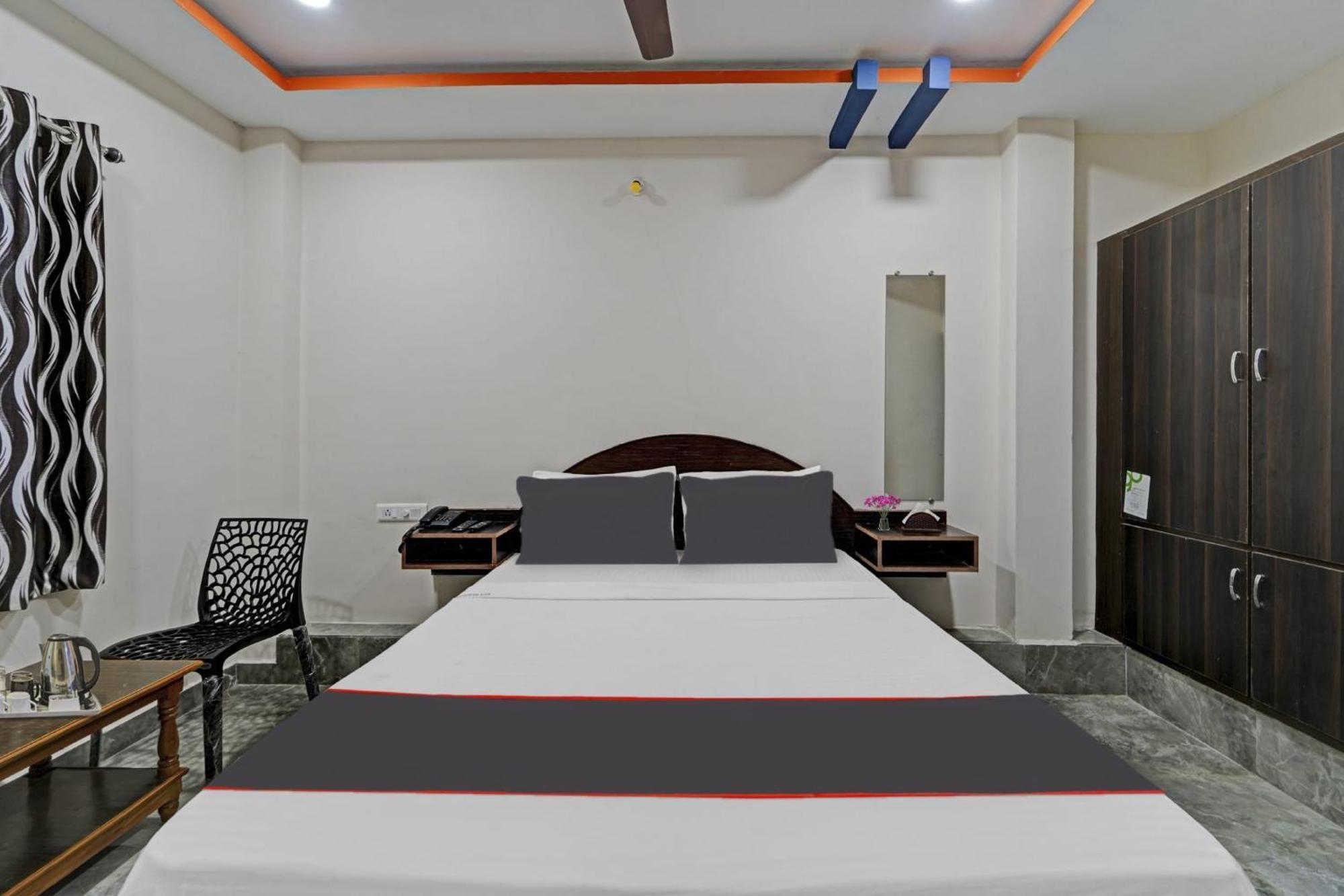 Hotel Capital O Lakshmi Residency Tirupati Exterior foto