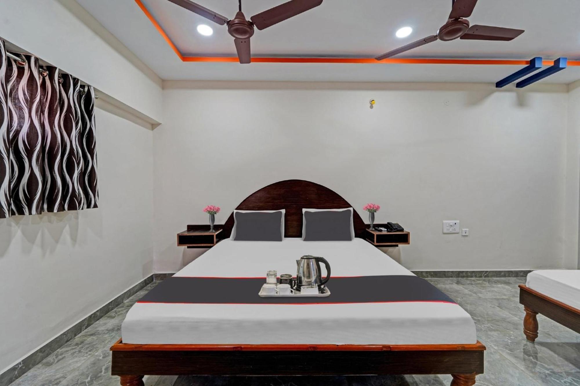 Hotel Capital O Lakshmi Residency Tirupati Exterior foto