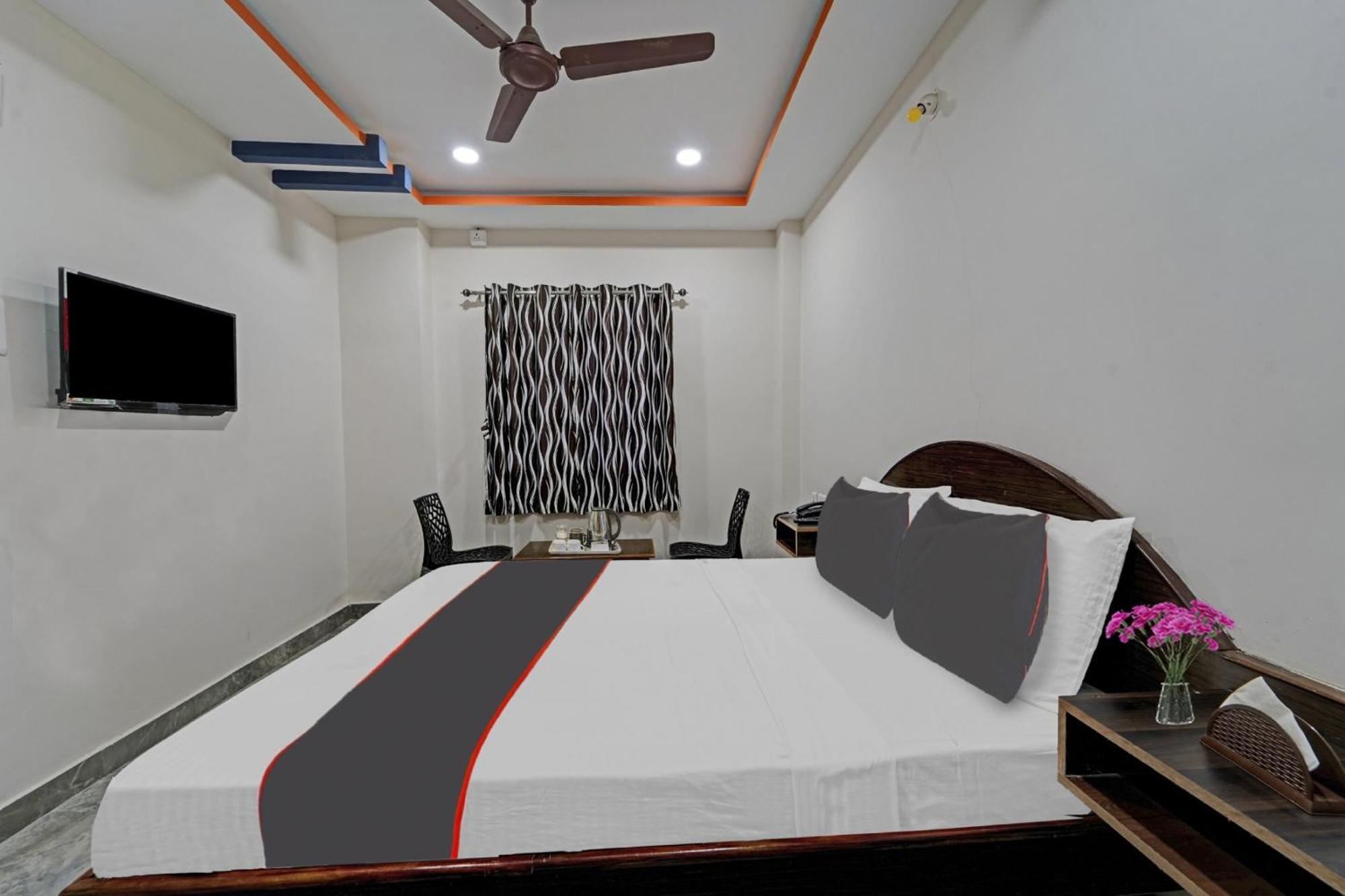Hotel Capital O Lakshmi Residency Tirupati Exterior foto